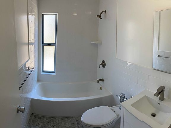 4th image of 801 Corbett Ave #2