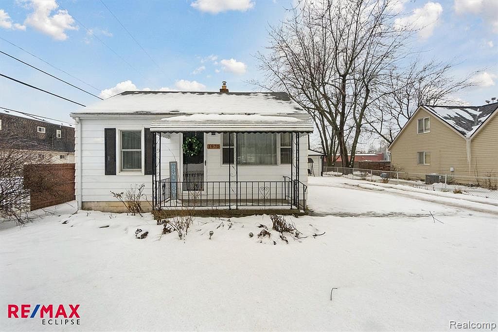 1970 Beechmont St, Keego Harbor, MI 48320 Zillow
