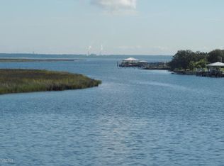 330 Skyline Dr, Bay Saint Louis, MS 39520