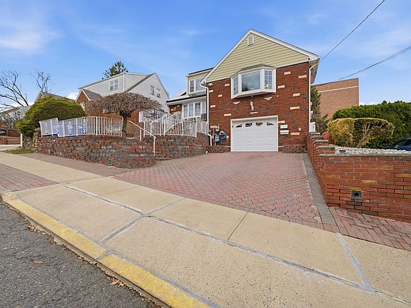 4th image of 55 N 15th St