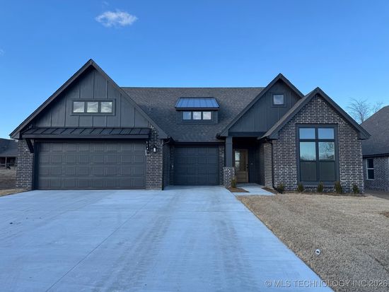 3143 E 147th Pl, Bixby, OK 74008