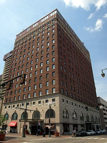 109 N Main St Photo 1