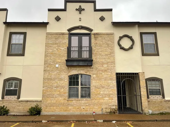 9811 Sterling St #114, Laredo, TX 78045
