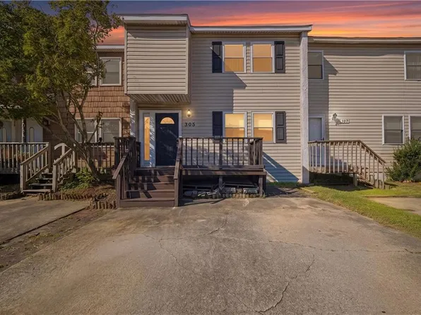 305 Cripple Creek Ct, Virginia Beach, VA 23452