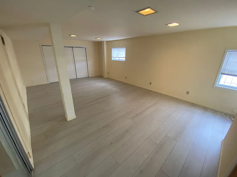 42 Castle Manor Ave — Photo 34