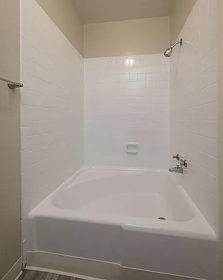 7100 Natalie Ave NE — Photo 21