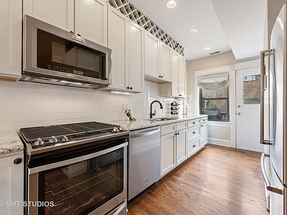 3rd image of 4749 N Magnolia Ave #3