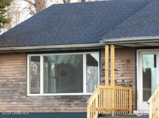 301 Old Rd, Cropseyville, NY 12052