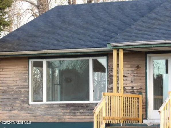 301 Old Road, Cropseyville, NY 12052