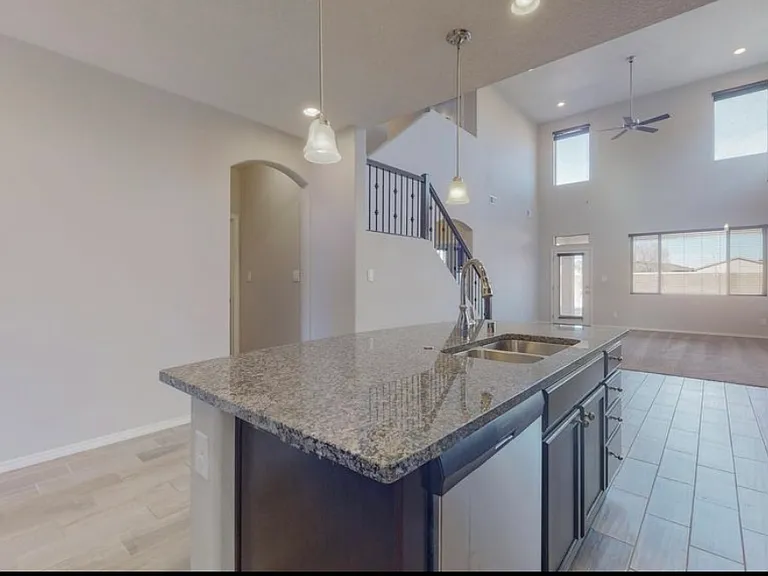 6727 Oro Valley Rd NW — Photo 8