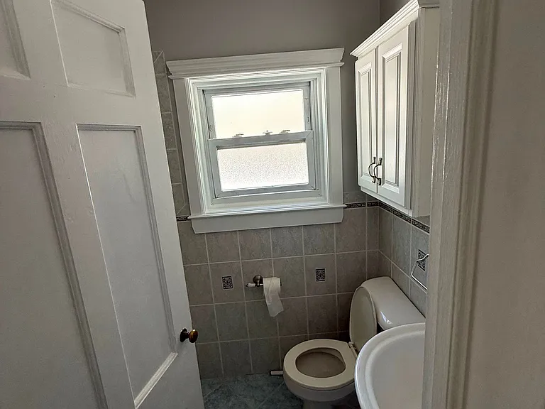 280 Main St #1 — Photo 6