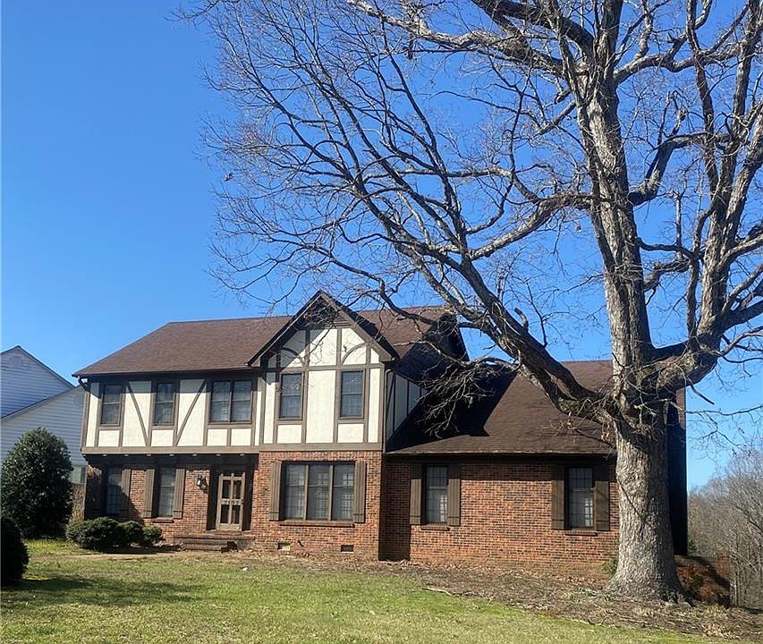 2103 Candelar Dr, High Point, NC 27265 MLS 1062987 Zillow 2103 Candelar Dr, High Point, NC 27265 MLS 1062987 Zillow