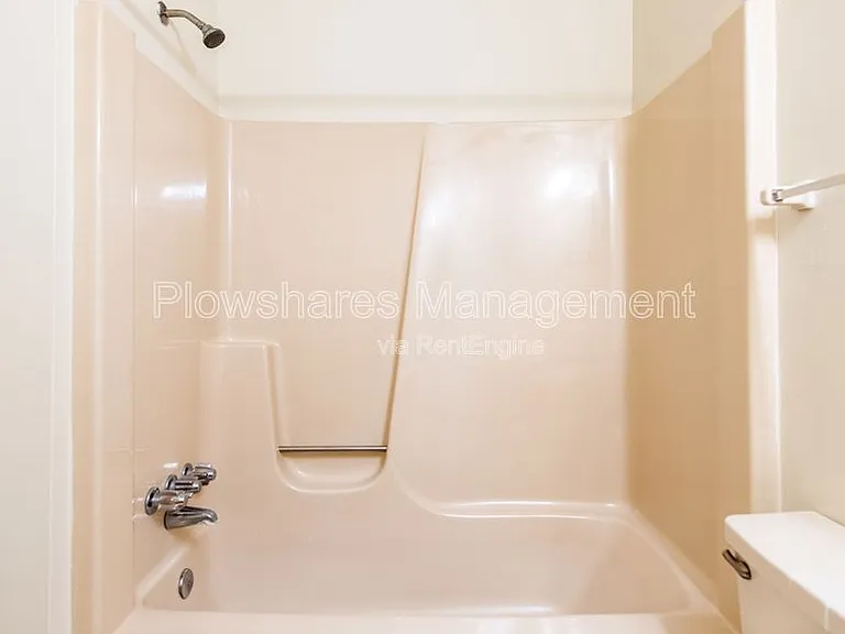 4406 S Brook St #27 — Photo 12