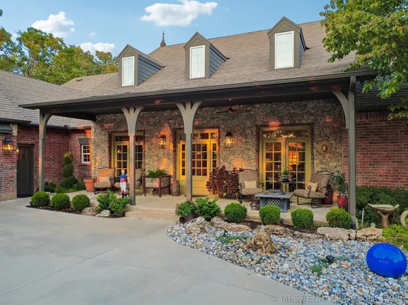 12381 S Florence Ave, Jenks, OK 74037