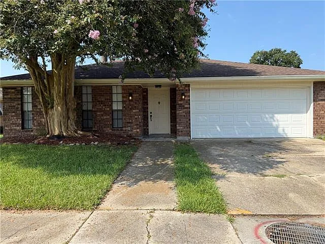 7820 Windward Ct — Photo 1