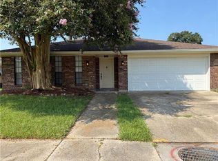 7820 Windward Ct, New Orleans, LA 70128