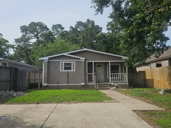 12011 Greencanyon Dr, Houston, TX 77044