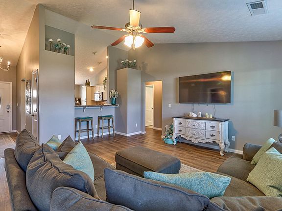 4th image of 3619 Mariner Dr