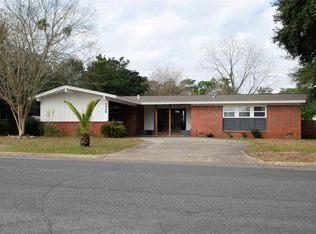 5920 Hilltop Dr, Pensacola, FL 32504