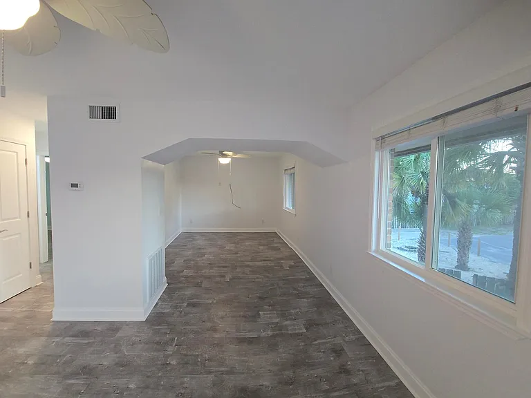315 Bream Ave #207 — Photo 14