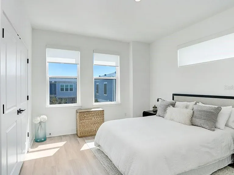 2506 W Cleveland St #20 — Photo 8