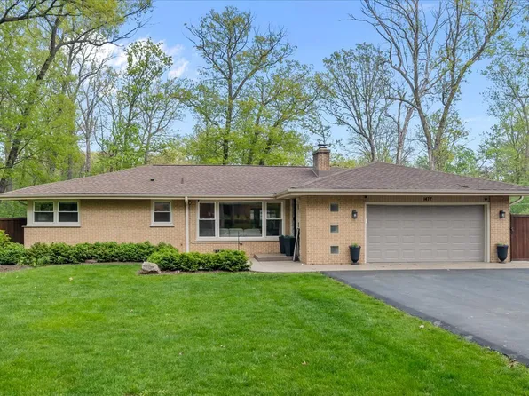1477 Shawnee Trl, Riverwoods, IL 60015
