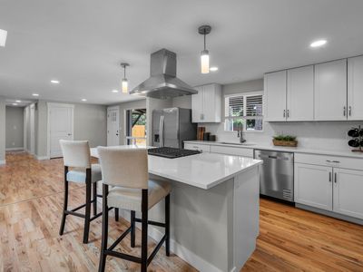 61125 Brosterhous Rd, Bend, OR, 97702