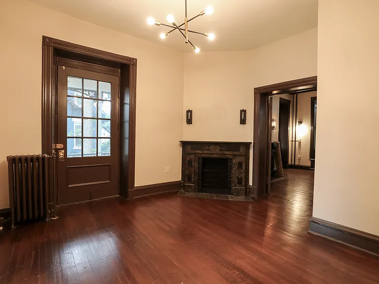 89 Green St #1 — Photo 10