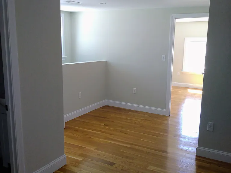 12 Colbert St #3 — Photo 2