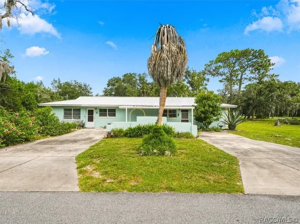 9565 W Pimpernel Ln, Crystal River, FL 34429