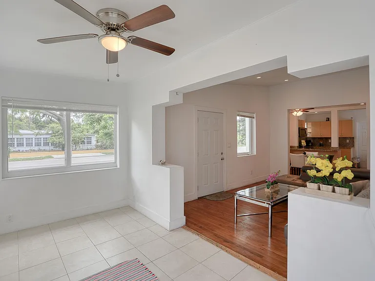 13875 NE 16th Ave — Photo 16