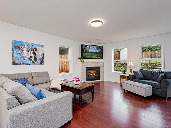 4th image of 2727 Grosvenor Rd
