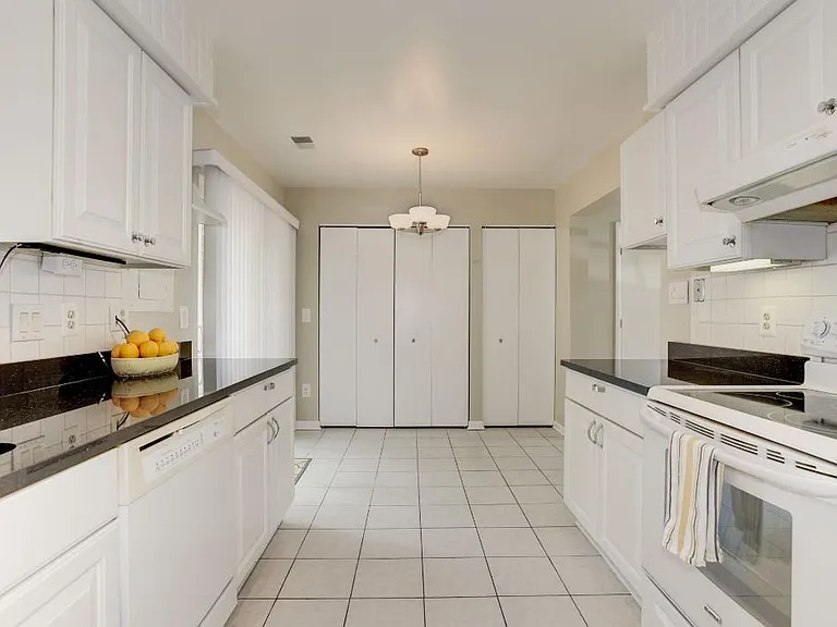 3306 Buckeye Ln — Photo 7