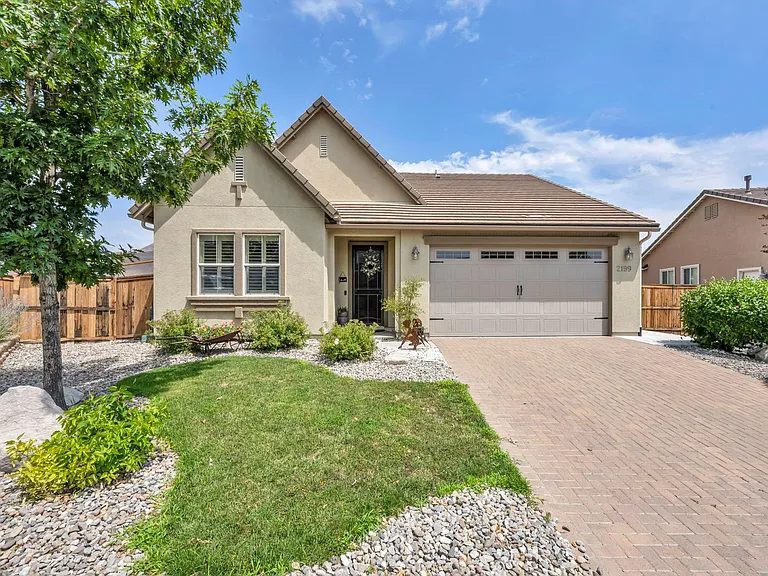 2199 Angel Ridge Dr — Photo 3