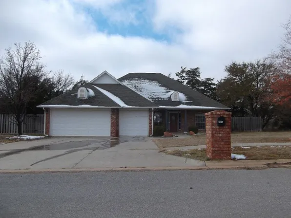 705 Highland Dr, Weatherford, OK 73096