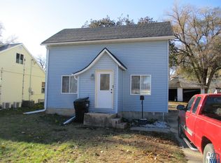 125 S 7th St, Cherokee, IA 51012