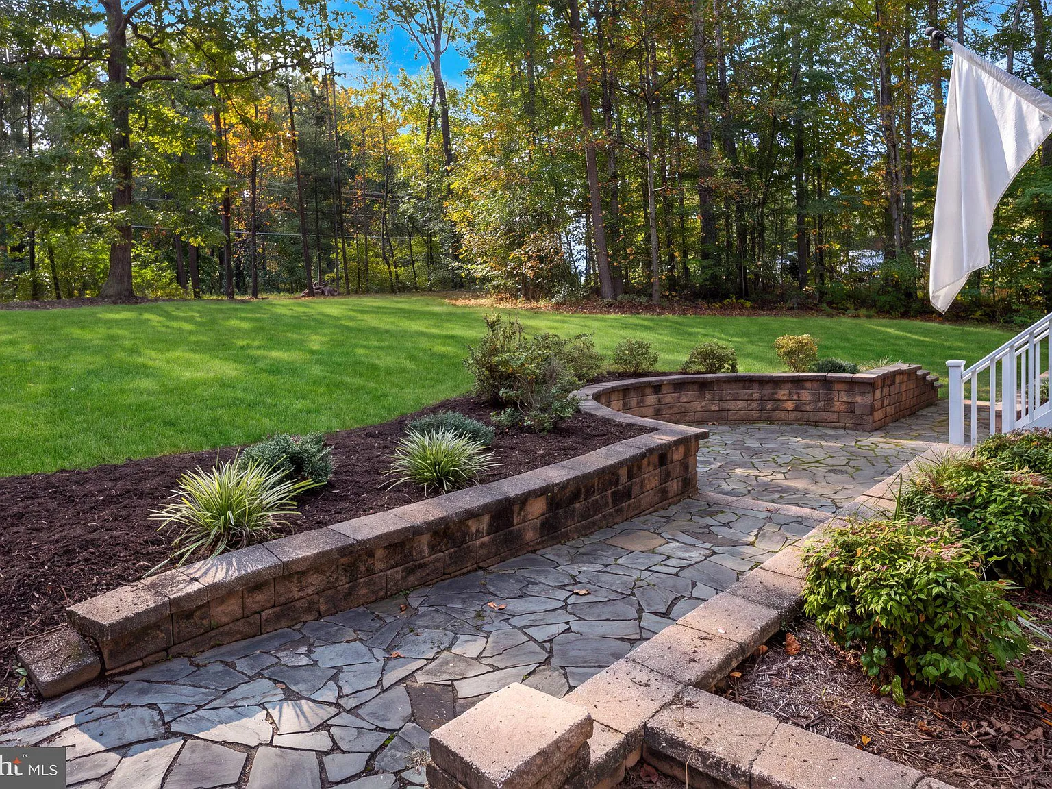 4 bed, 3.5 bath, 2412 sqft, $3,500 — Photo 4
