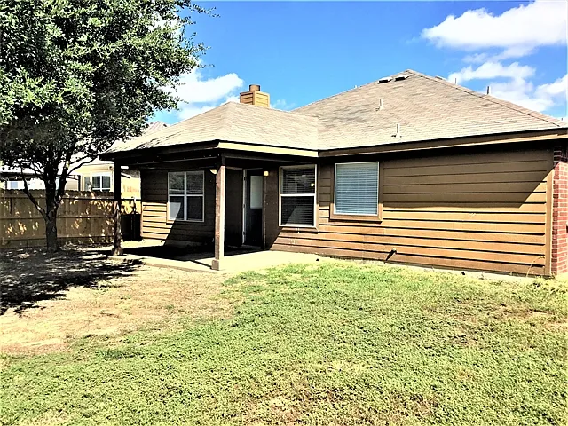 1009 Rock Springs Dr — Photo 18