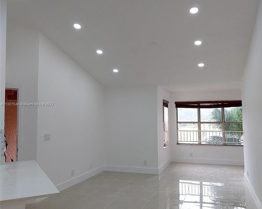 1st image of 3320 Pinewalk Dr N APT 1725