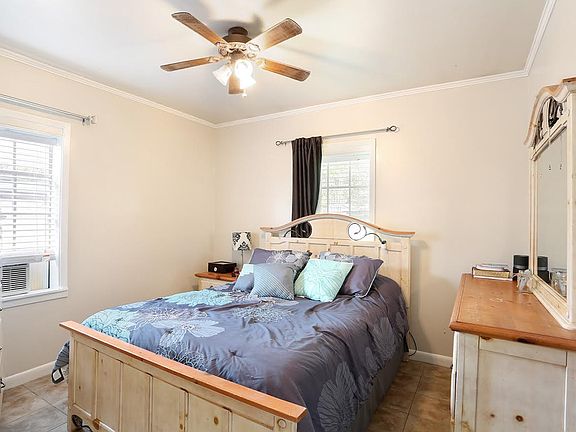 5th image of 1025 Lona Rester Pl