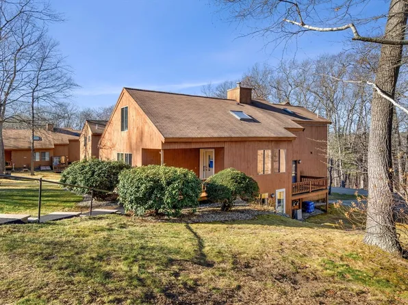 7 W Parish Ct #27A, Haverhill, MA 01832