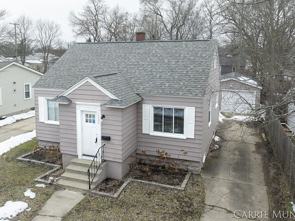1st image of 1235 Woodlawn Ave