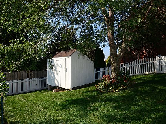 5th image of 11002 S 210th St