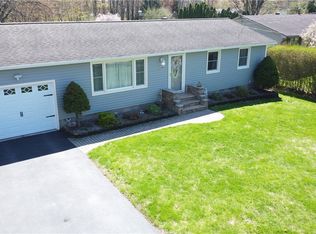 579 Mill Rd, Rochester, NY 14626