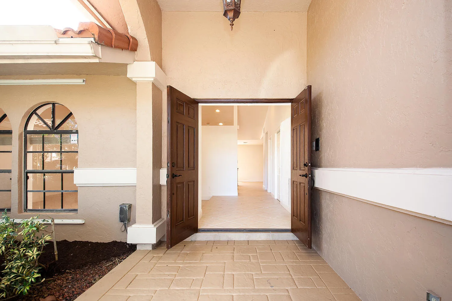 4 bed, 3.0 bath, 2729 sqft, $7,000 — Photo 4