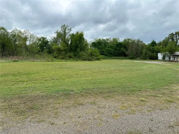 40 Bradley Cove Rd, Russellville, AR 72802