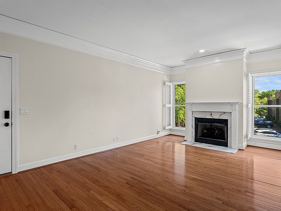 3rd image of 322 Sloan Rd