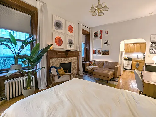 Rented by Manhattan Spaces | media 15