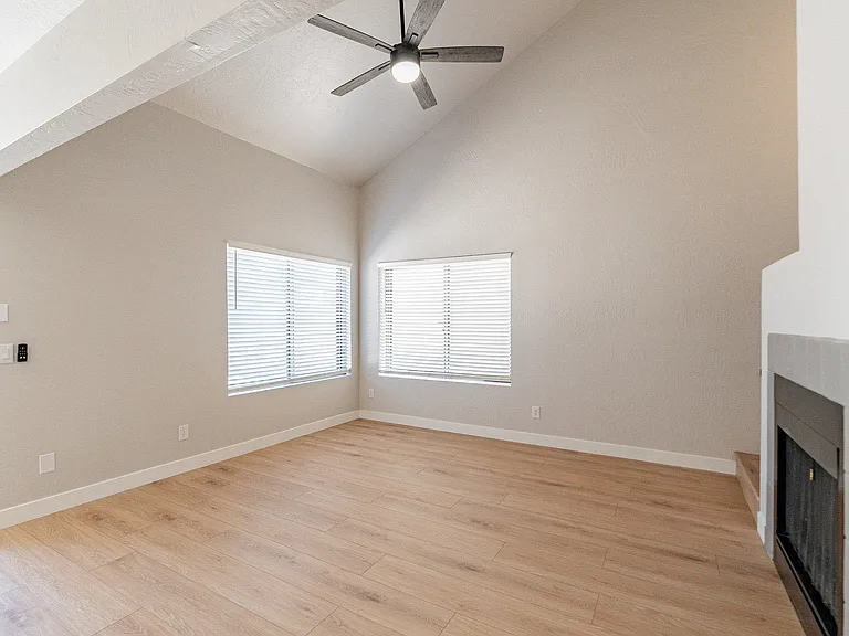 1535 N Horne #55 — Photo 4