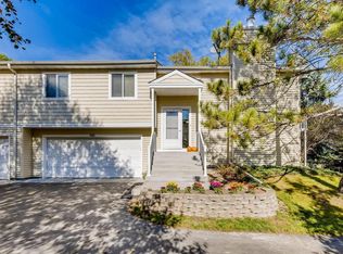 5544 Sanibel Dr, Minnetonka, MN 55343